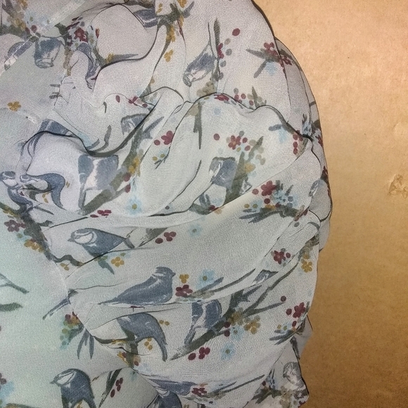 H&M Sheer light blue Bird Print Ruffle puffed Blouse as 8 - Picture 3 of 6